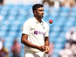 “The excuse of team balance”- Sunil Gavaskar slams Indian team management for excluding Ravichandran Ashwin in overseas Test matches