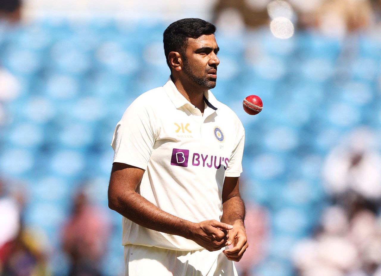 “The excuse of team balance”- Sunil Gavaskar slams Indian team management for excluding Ravichandran Ashwin in overseas Test matches