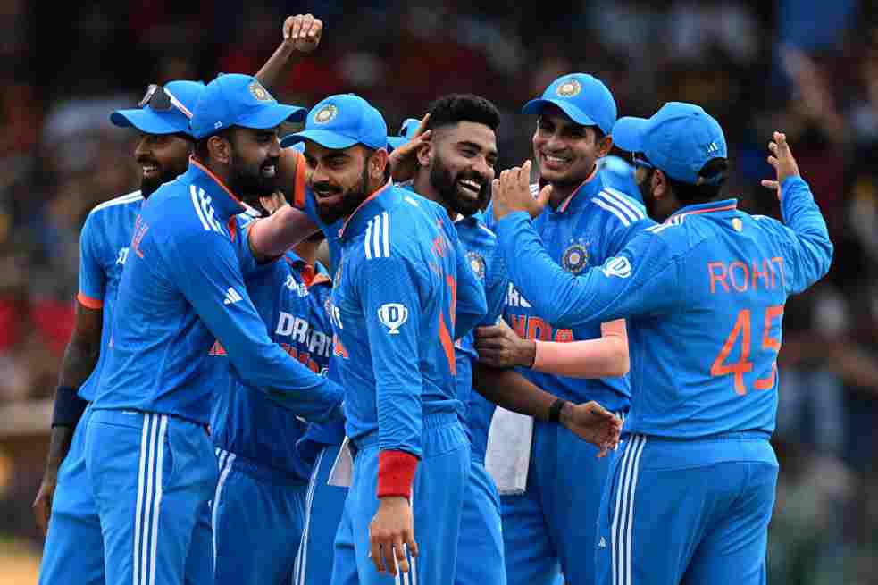 IND vs SL 2023: Siraj Rocks but Sri Lanka Ended at 50/10, Hardik took Three wickets | India vs Sri Lanka Asia Cup 2023 Final IND vs SL 2023: Siraj Rocks but Sri Lanka Ended at 50/10, Hardik took Three wickets | India vs Sri Lanka Asia Cup 2023 Final