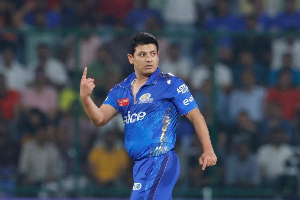 IPL 2024: Mumbai Indians (MI) Qualifications Scenario, How MI can make into the Top 4?