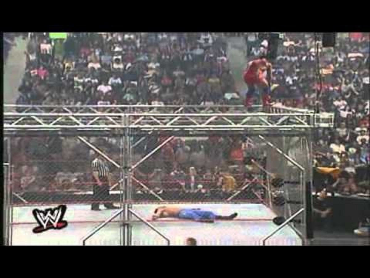 Top 5 Steel Cage Matches In WWE History. - SPORTS DANKA